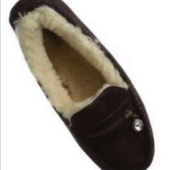 NIB UGG SLIPPERS ANSLEY WITH CHARM WOMENS 5 NEW WITH BOX 🦄 - Picture 3 of 6